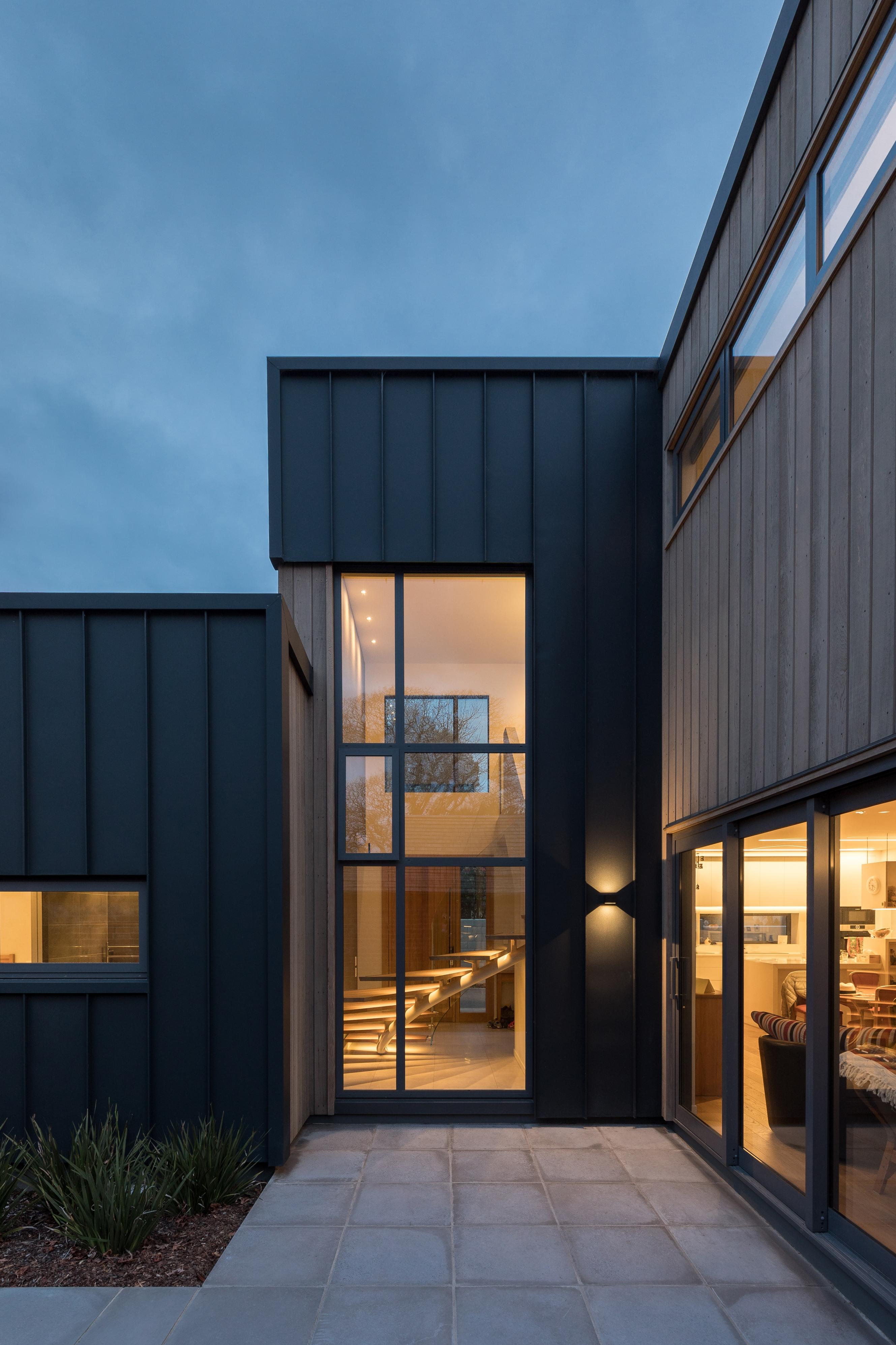 Helmores House 05 v3
