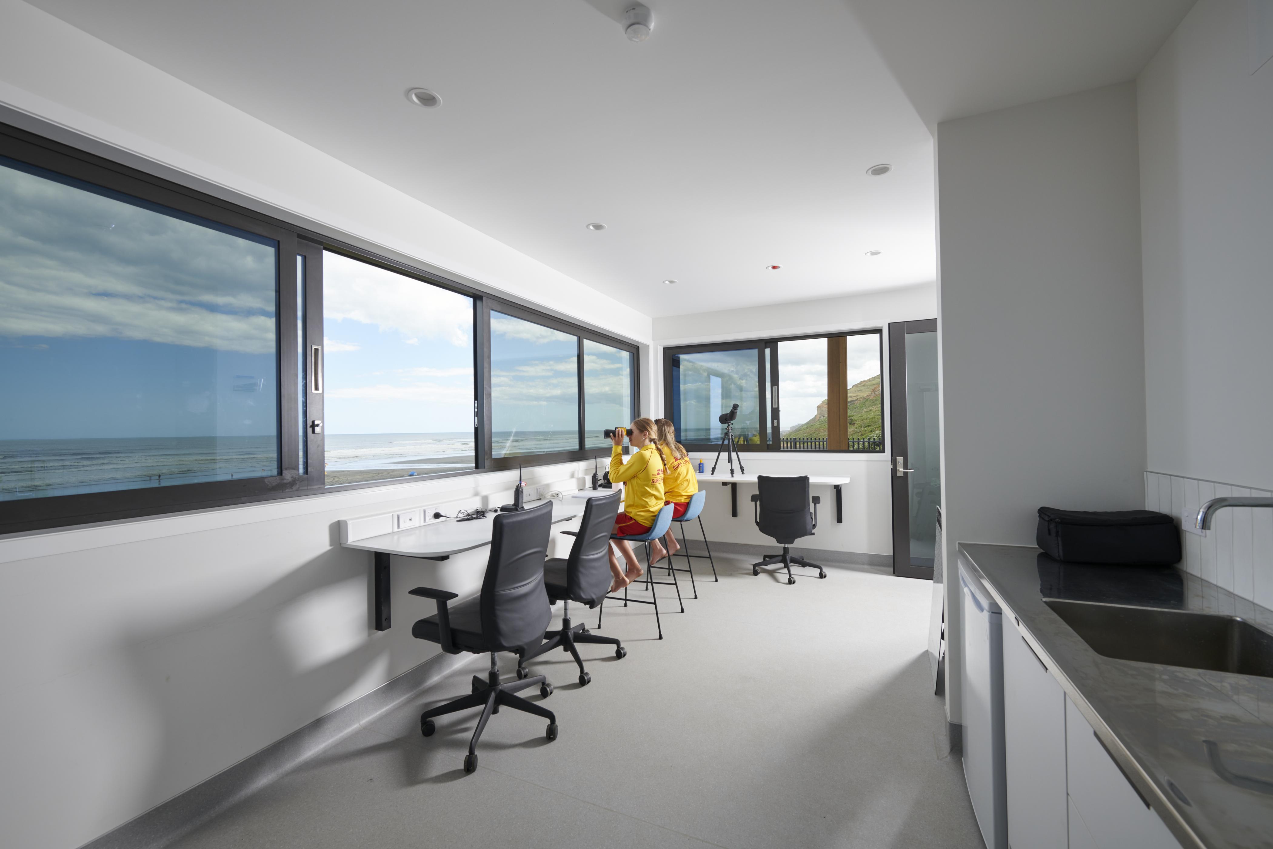 Kariaotahi Surf Club Comms Box CraigBrown Photography 2 v2