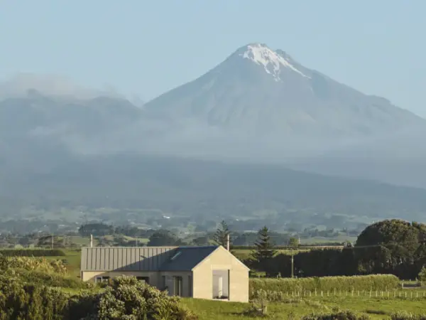 MattQueureue BOON PerthRd 0502 750x500.jpg